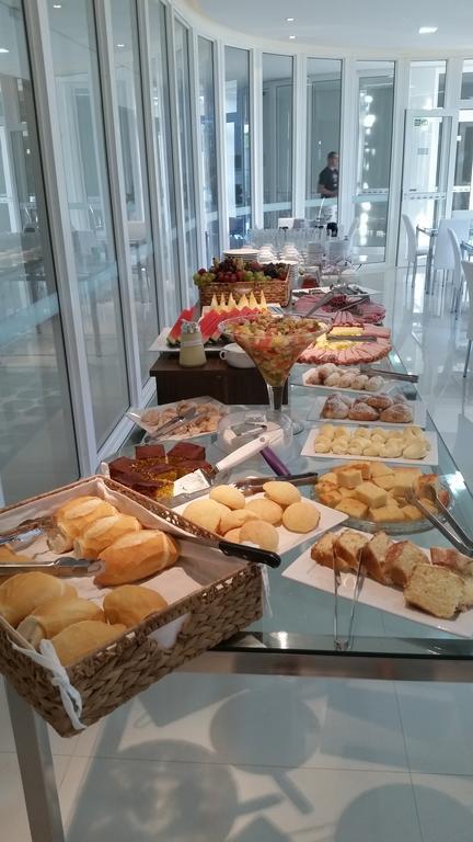 Kamur Plaza Hotel غويانيزيا المظهر الخارجي الصورة
