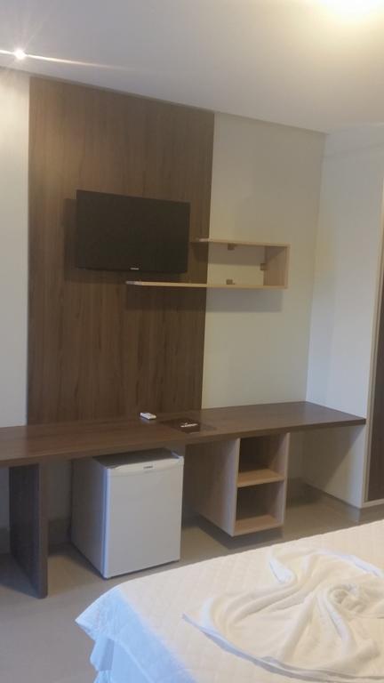 Kamur Plaza Hotel غويانيزيا الغرفة الصورة