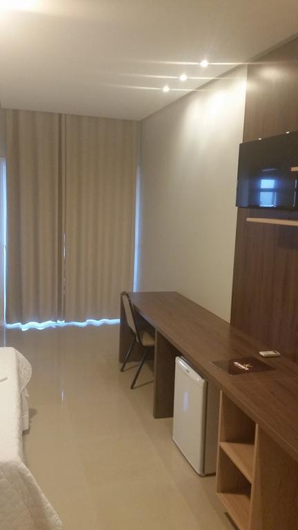 Kamur Plaza Hotel غويانيزيا الغرفة الصورة