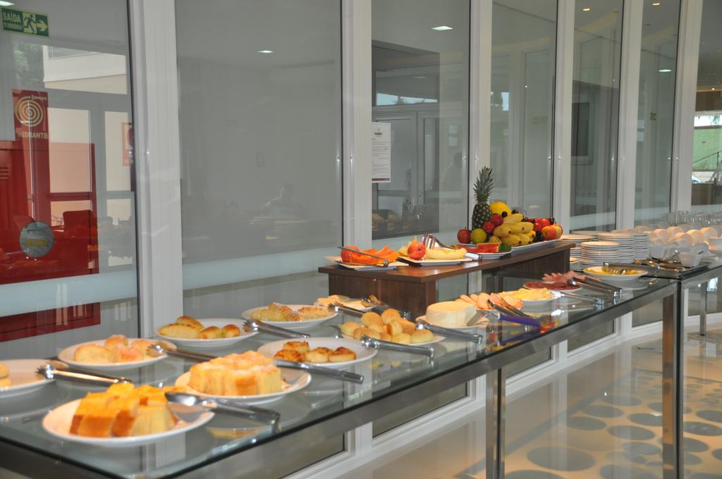 Kamur Plaza Hotel غويانيزيا المظهر الخارجي الصورة